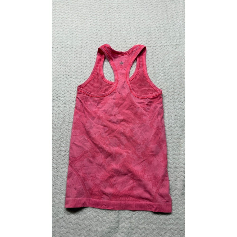Lululemon Swiftly Tech Racerback Tank Top Pink Camo Size 4 Activewear